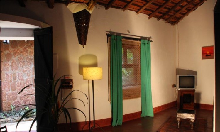 1 Bedroom Cottage Suite:Doorway