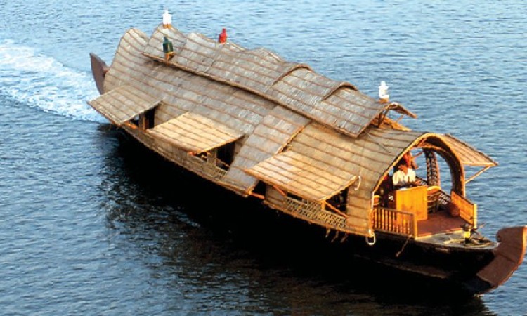 Houseboat Houseboat