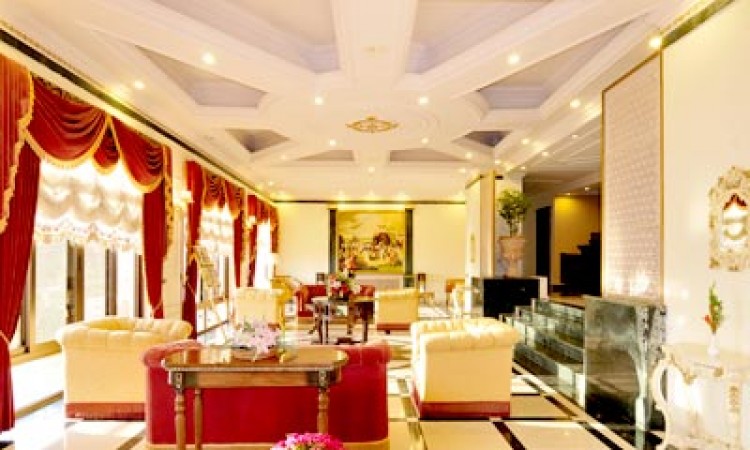 Lobby Lobby
