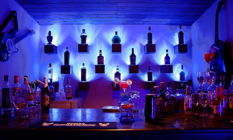 Bar Bar