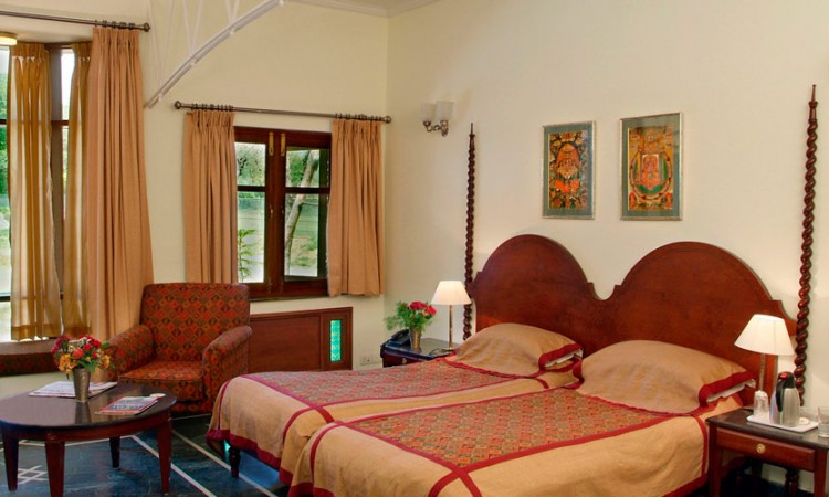 Deluxe bedroom Deluxe bedroom