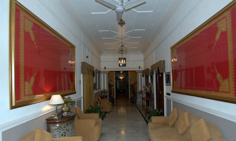 Lobby Lobby