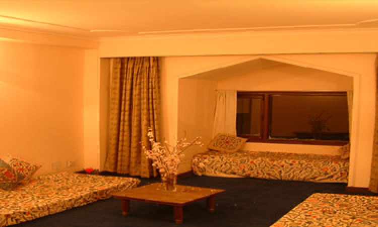 Kashmiri Suite Kashmiri Suite