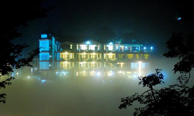 Hotel by night