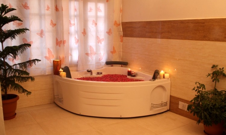 Jacuzzi with Wellness Center