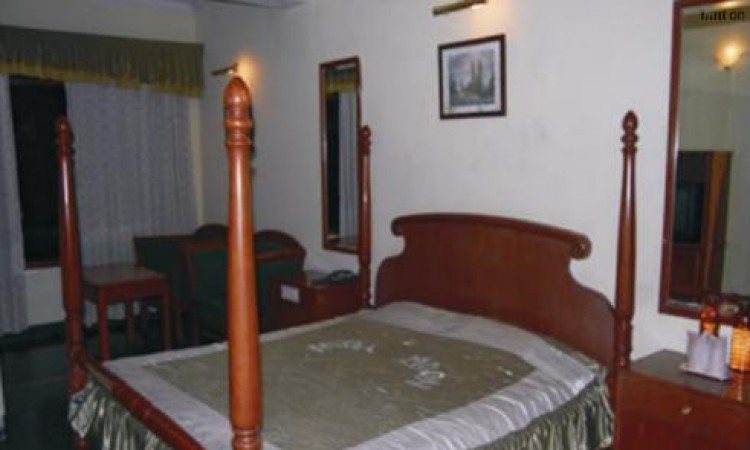 Four-poster bed Four-poster bed
