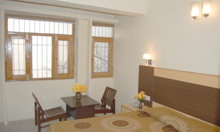 Sitting area in room Sitting area in room