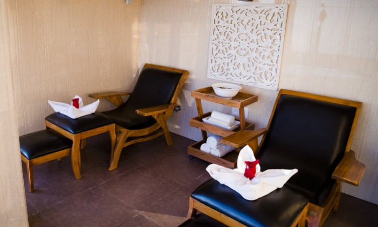 Massage Room Massage Room