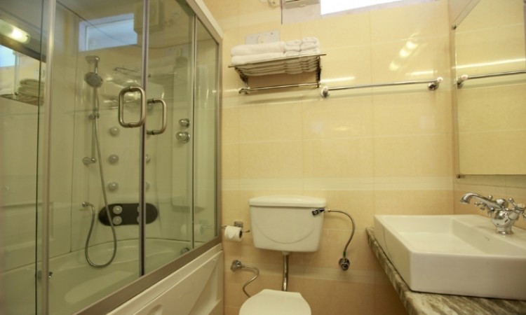 WashroomThe Grandeur Suite WashroomThe Grandeur Suite