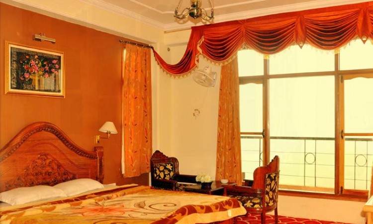 Luxury bedroom Luxury bedroom