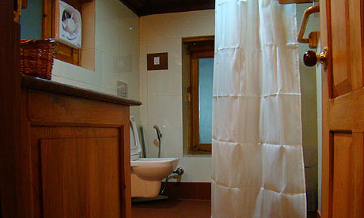 Top Floor Washroom Top Floor Washroom