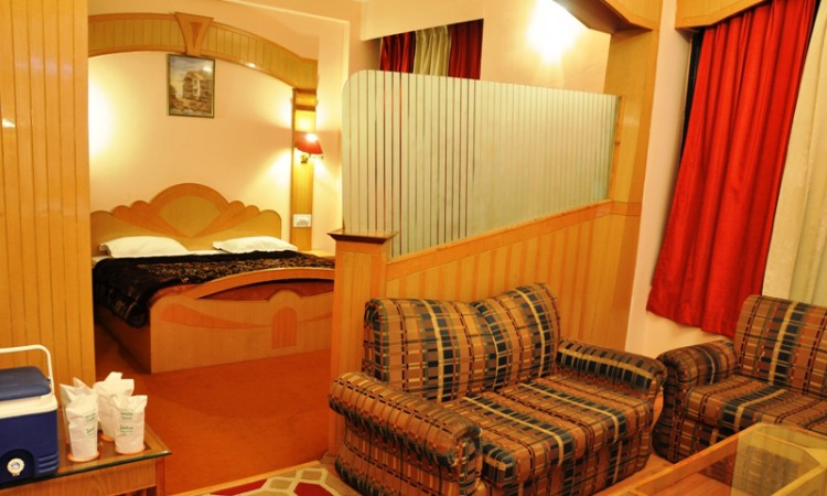 Spacious room Spacious room