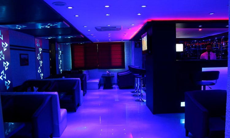 Bar