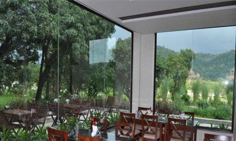 Dining Area Dining Area