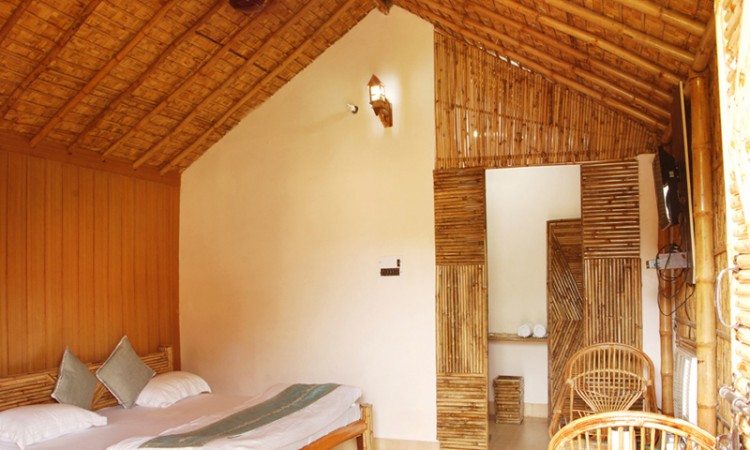 Hut Room Hut Room