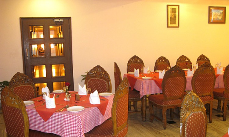 Dining Area Dining Area
