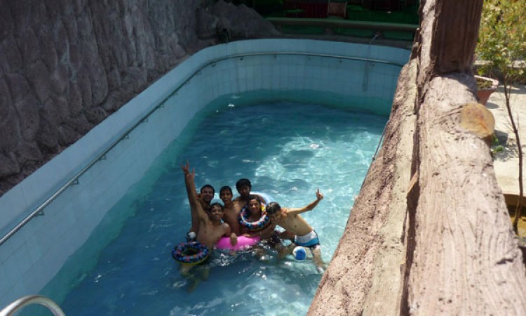 Pool Pool