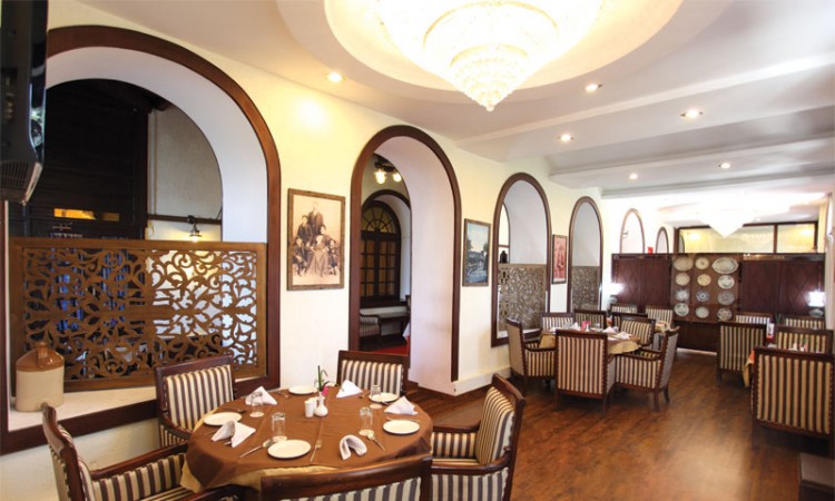 Dining Dining