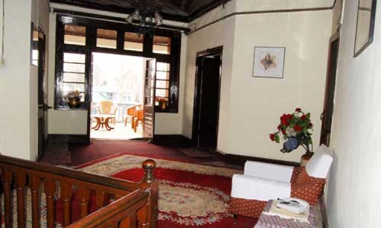 Lobby Lobby