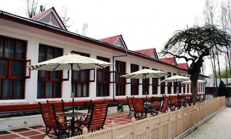 Outdoor Dining Outdoor Dining