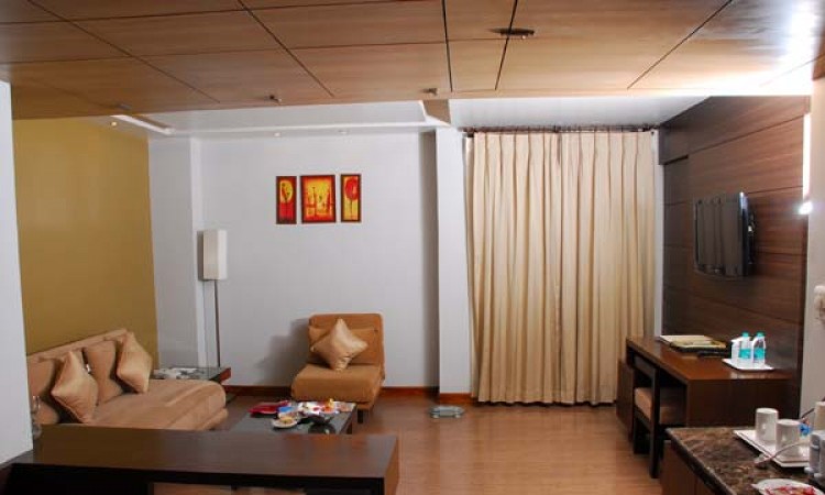 Well Furnished Room