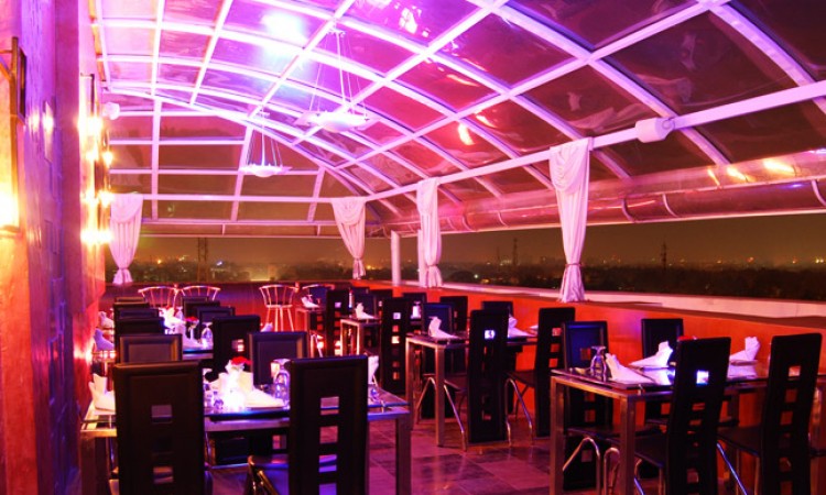 Roof Top Restaurant