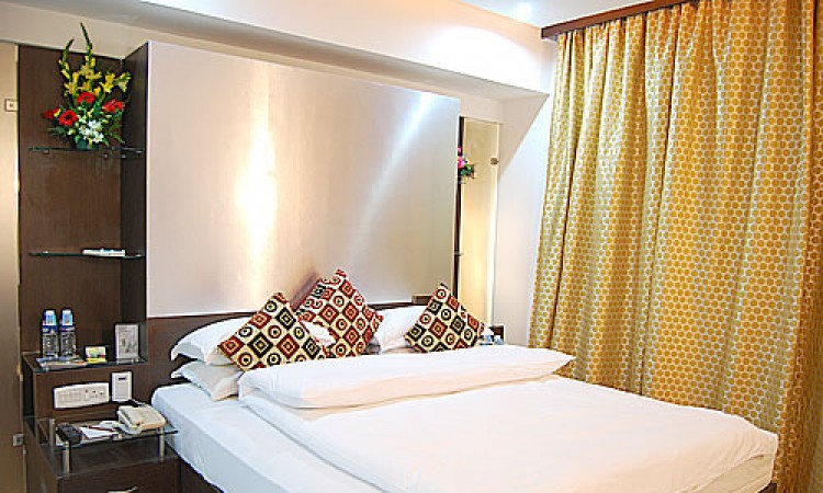 Empire Suite Room