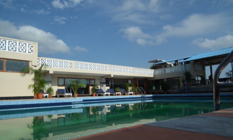 Swimming Pool Swimming Pool