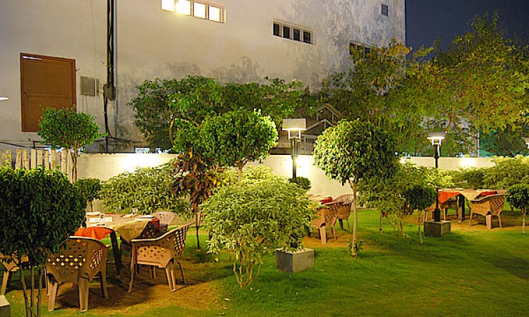 Outdoor Dining Area