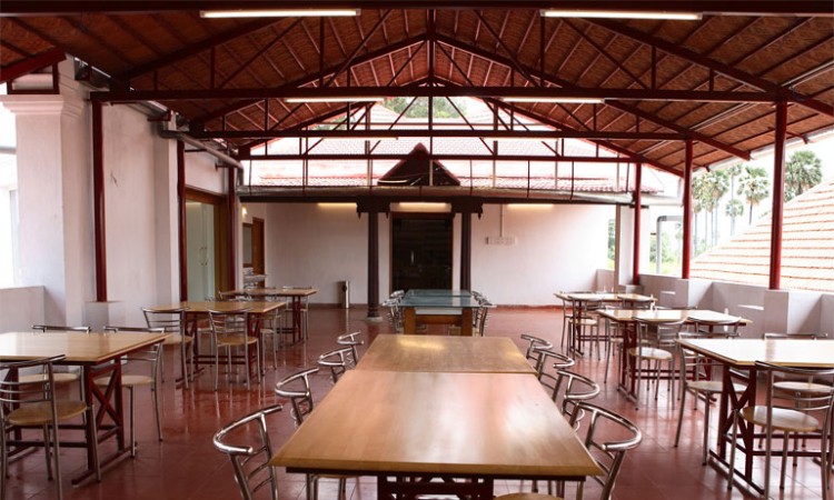 Bar Outer View