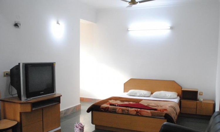 Well Furnished Room