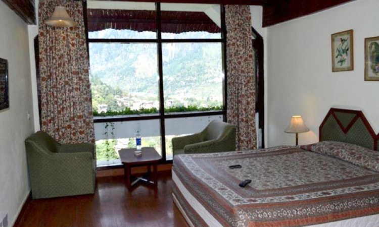 Well Furnished Room