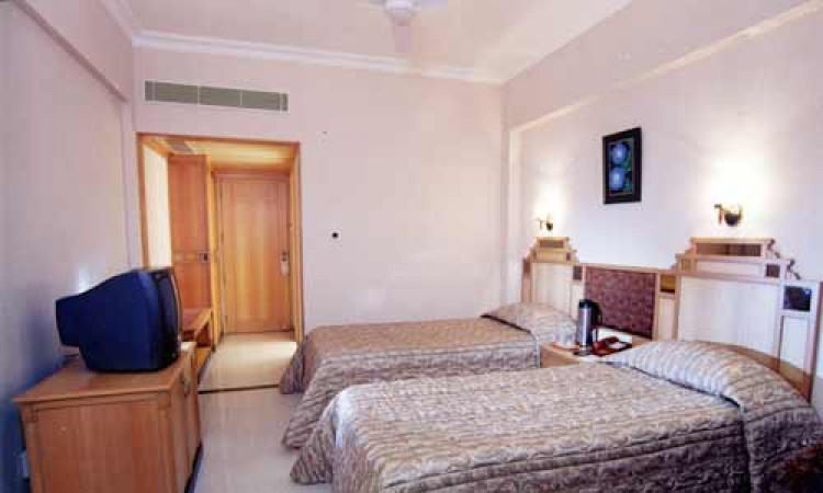 Standard Room Twin Bed