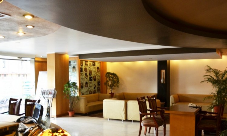 Lobby Lobby