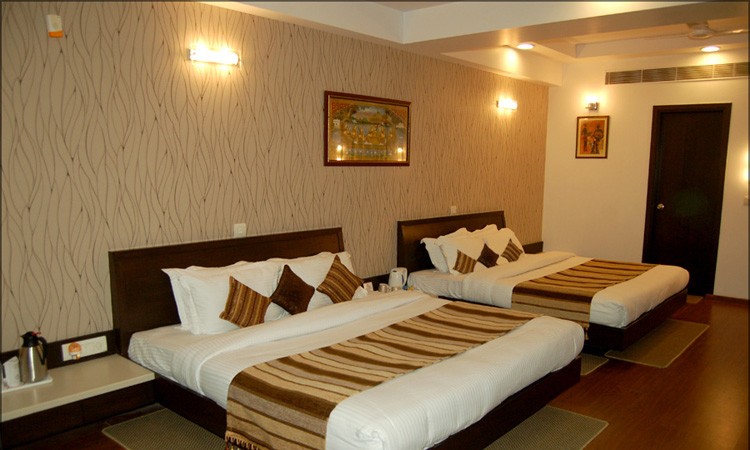 Club Room Club Room