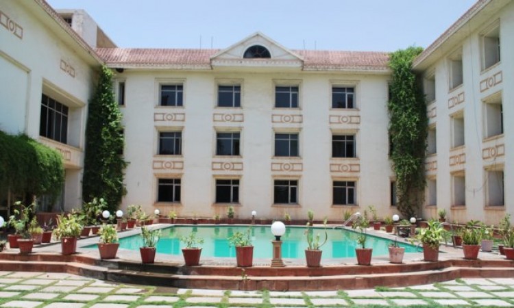 Swimming Pool Swimming Pool