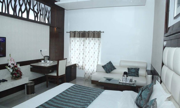 Spacious Room