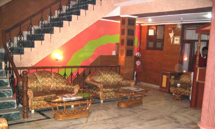 Lobby Lobby