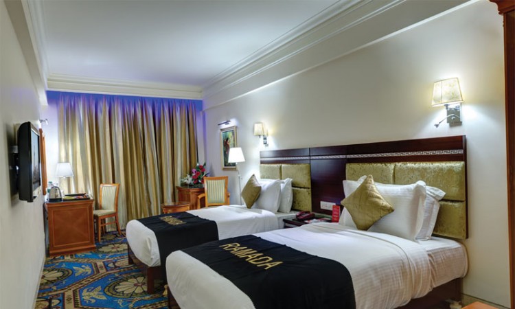 Twin Room Twin Room