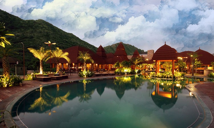 Swimming Pool at Night Swimming Pool at Night