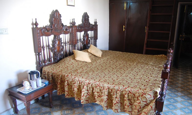 Vintage Room Vintage Room