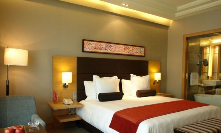 Executive Suite bedroom