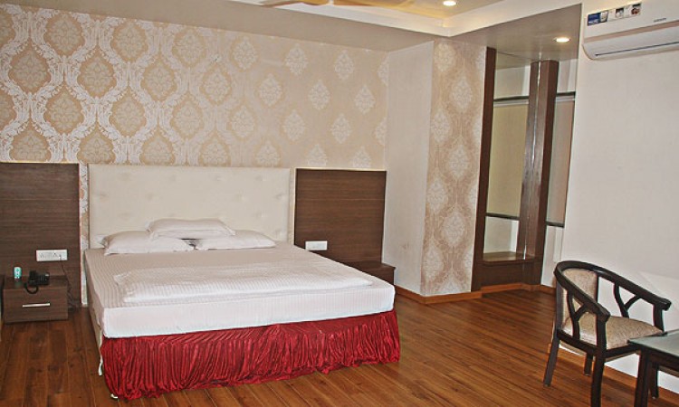Spacious Room Spacious Room