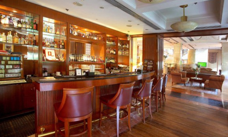 Lounge Bar