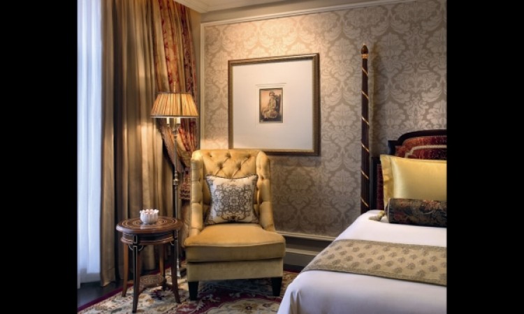 Luxury Suite