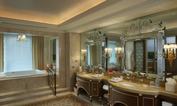 Presidential Suite Bathroom