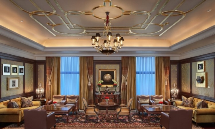 The Royal Club Lounge