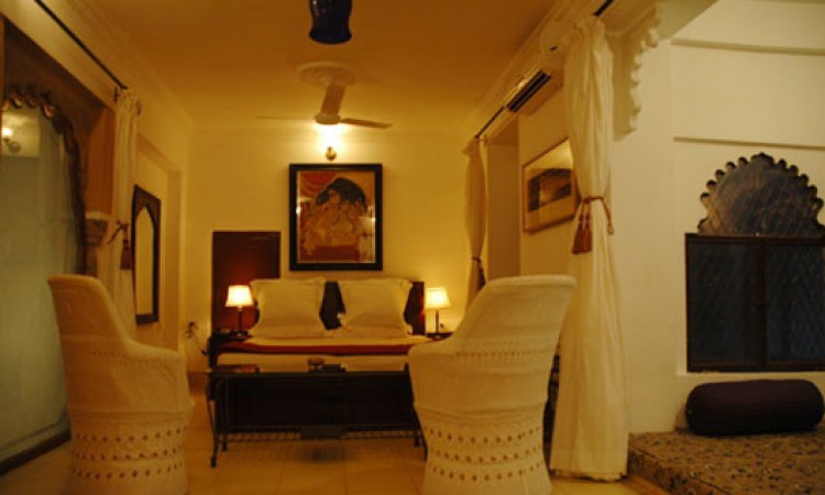 Room Room